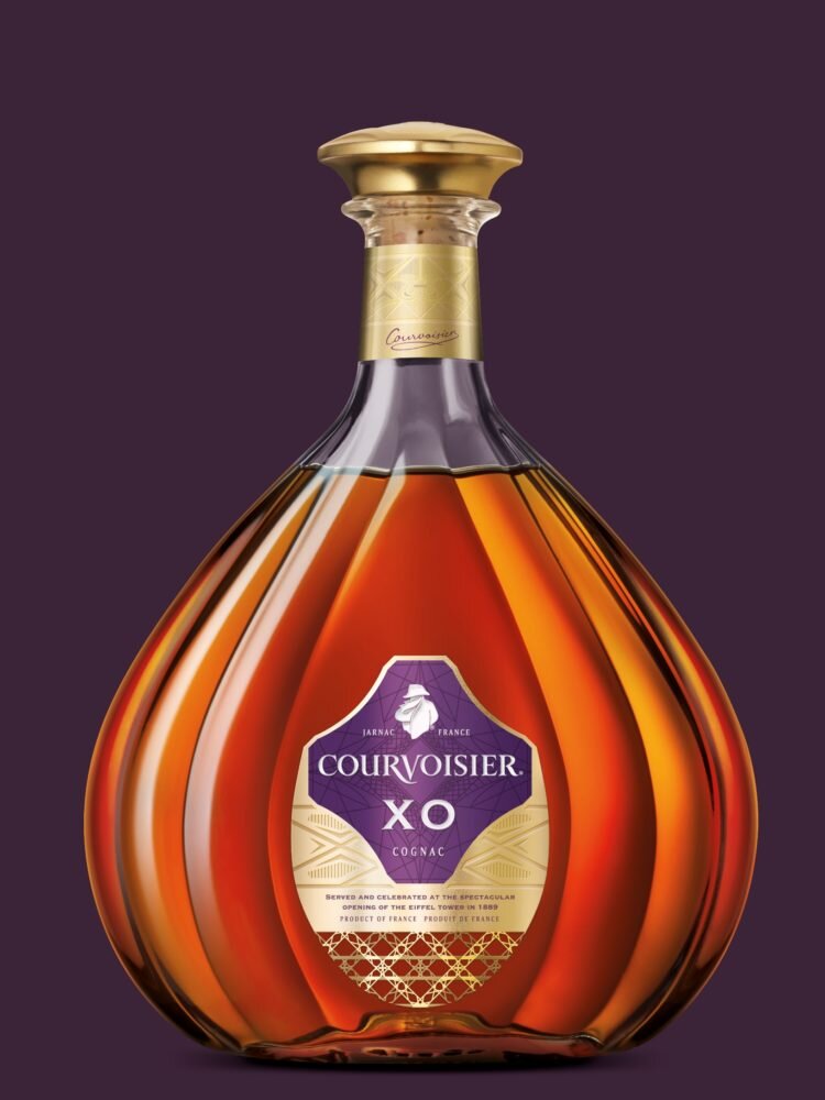 Courvoisier. Коньяк Курвуазье Хо ультимейт. Коньяк Мобиус 7 Хо. Курвуазье Бурбон. Коньяк Мебиус 5.